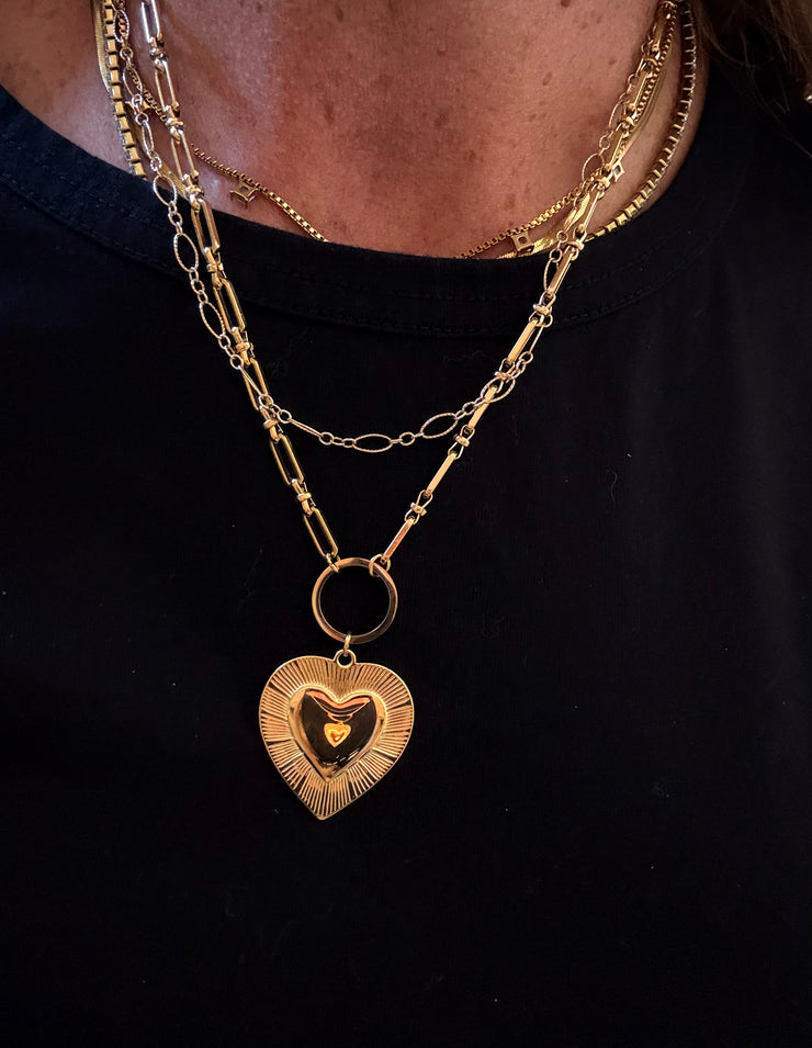 Chan-Sutt Pearls- Heart Necklace