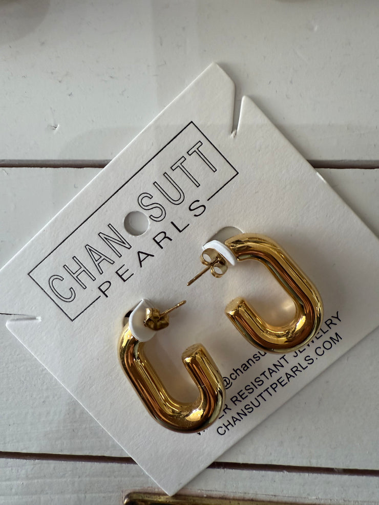 Chan-Sutt Pearls- Rectangle Hoop Earring