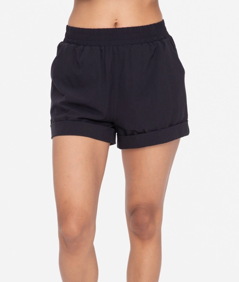 Athleisure Shorts with Cuffed Leg-Black