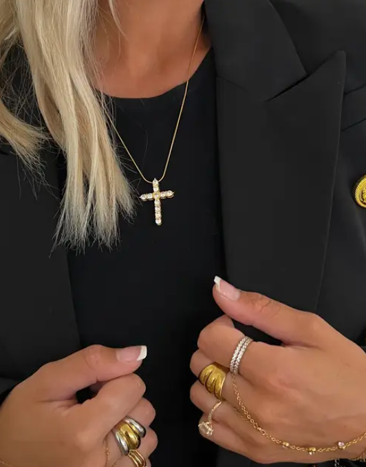 Chan-Sutt Pearls- Diamond Cross